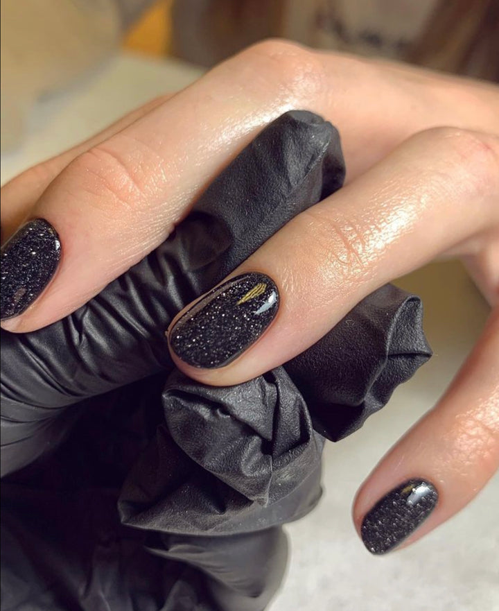 Nails By @thedailynailofficial