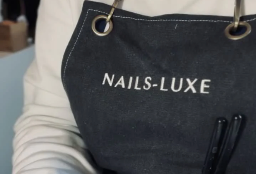 NAILS-LUXE Aprons 