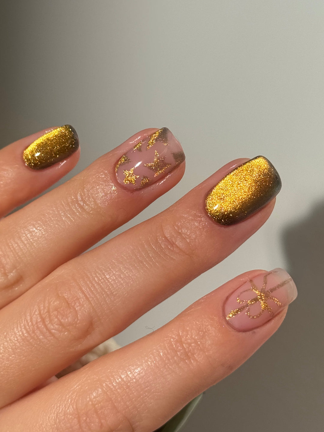 Gilded Gold Cat Eye Powder