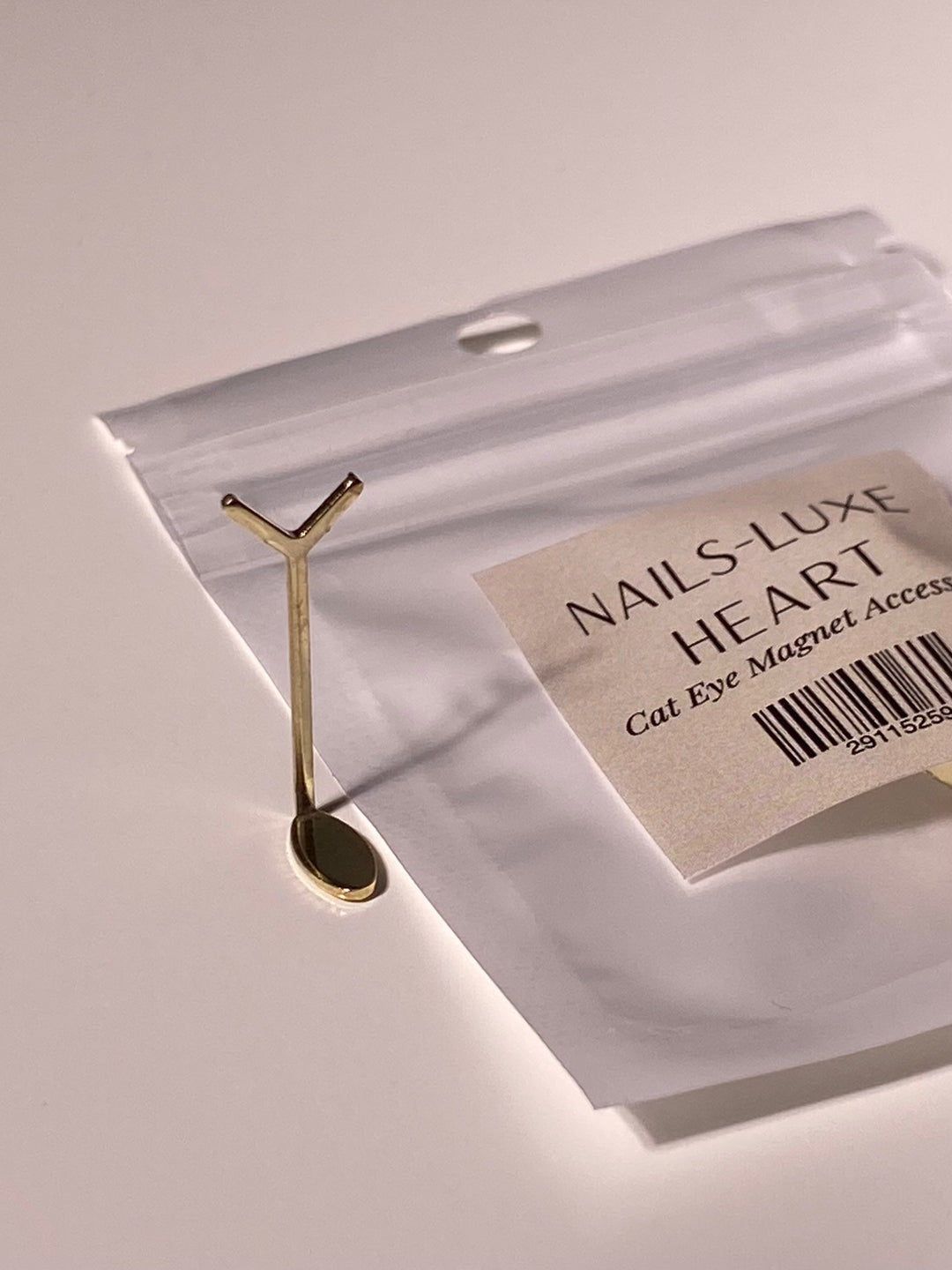 Heart Cat Eye Magnet Accessory