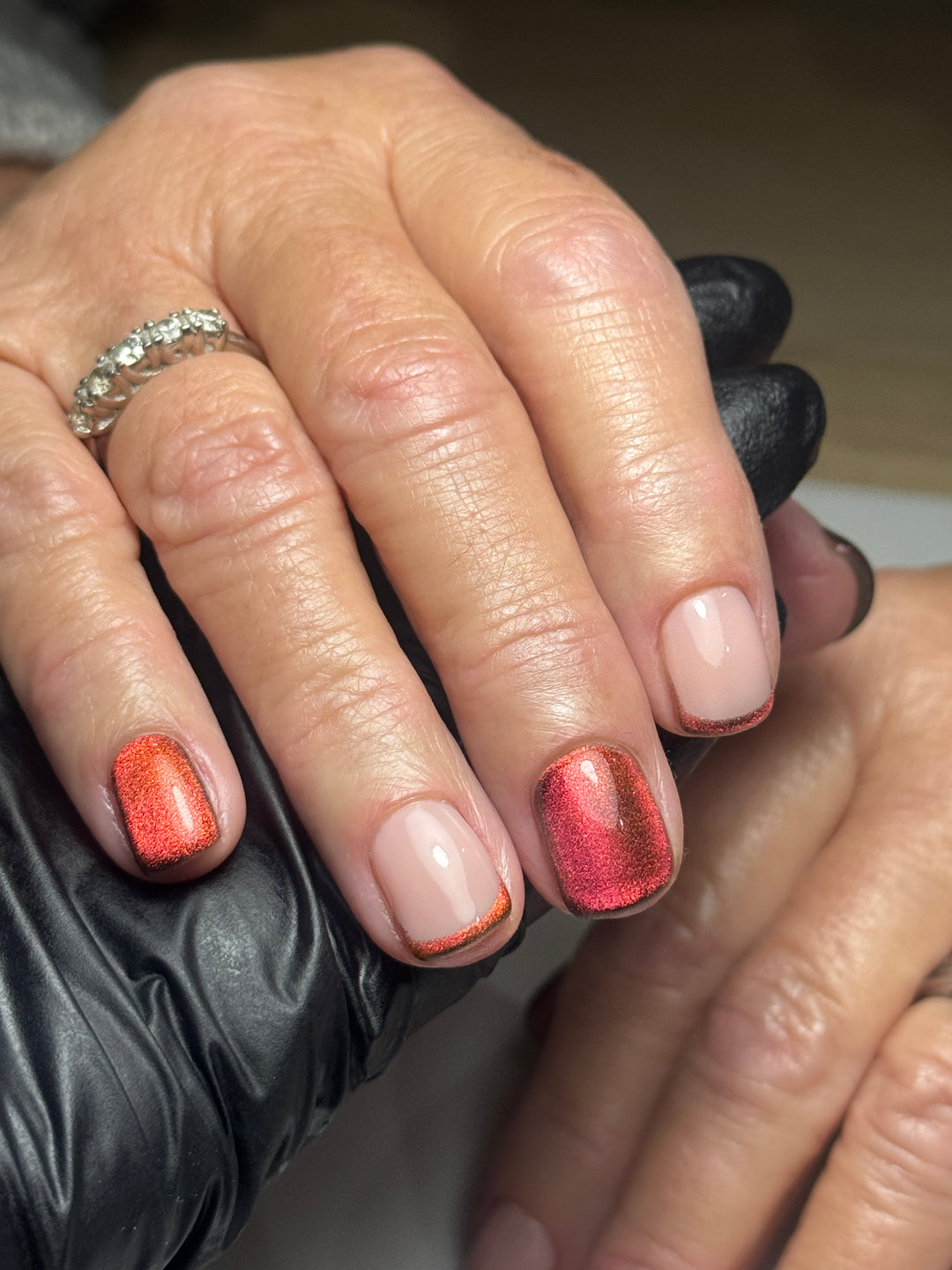 Garnet Glow Cat Eye Powder