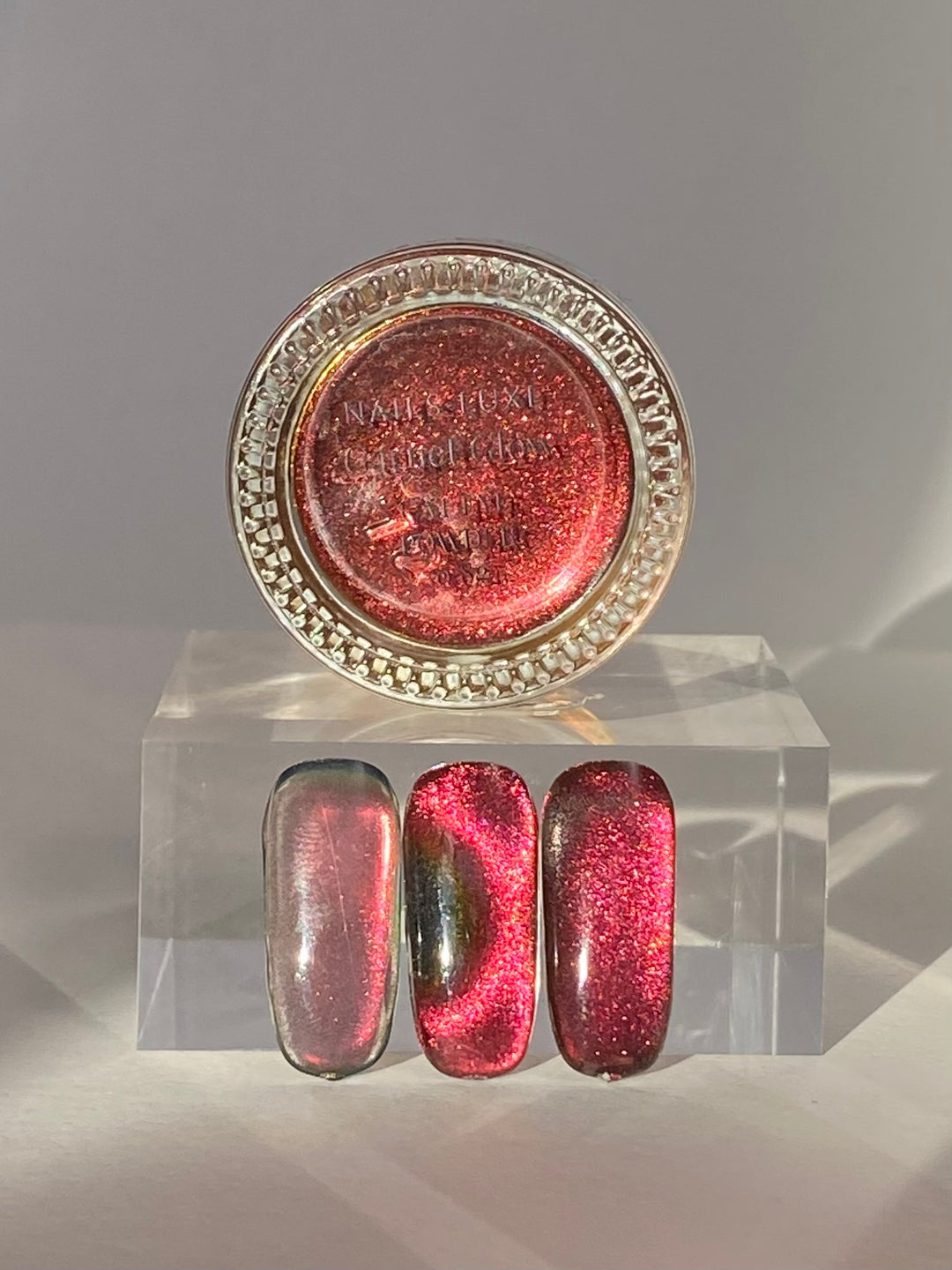 Garnet Glow Cat Eye Powder