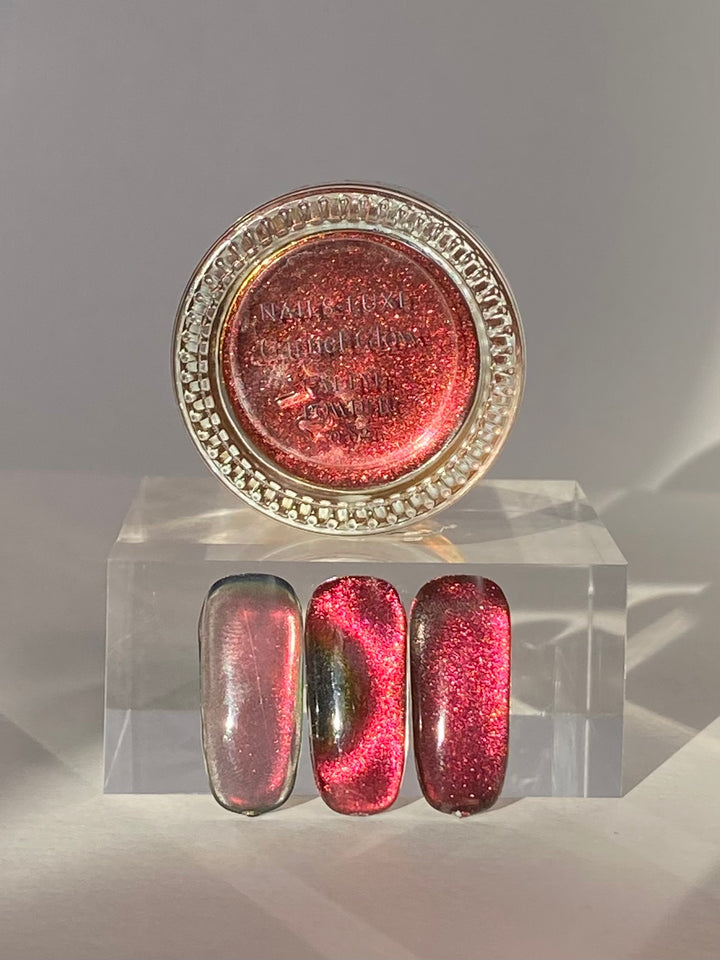 Garnet Glow Cat Eye Powder