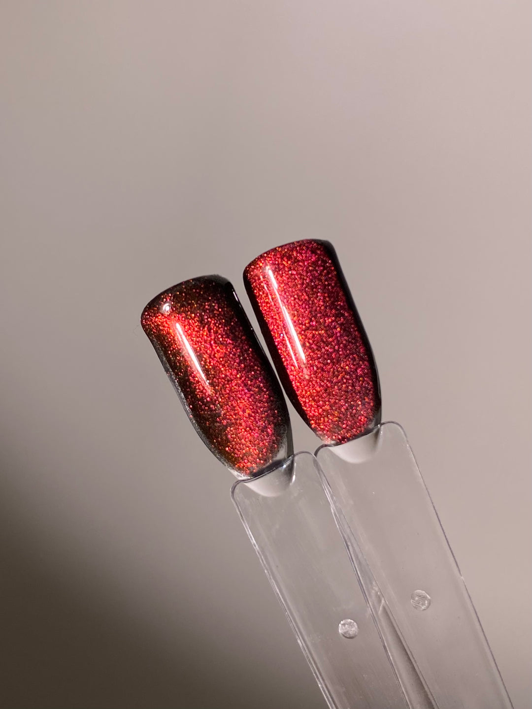 Garnet Glow Cat Eye Powder