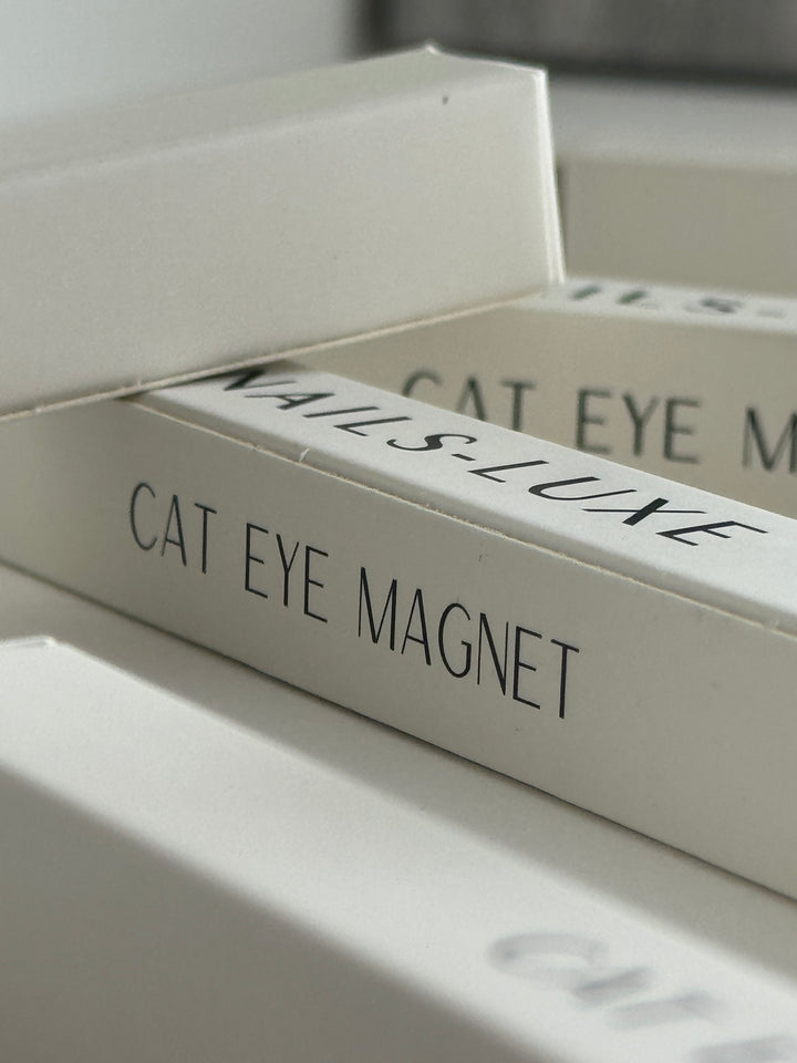 Cat Eye Magnet