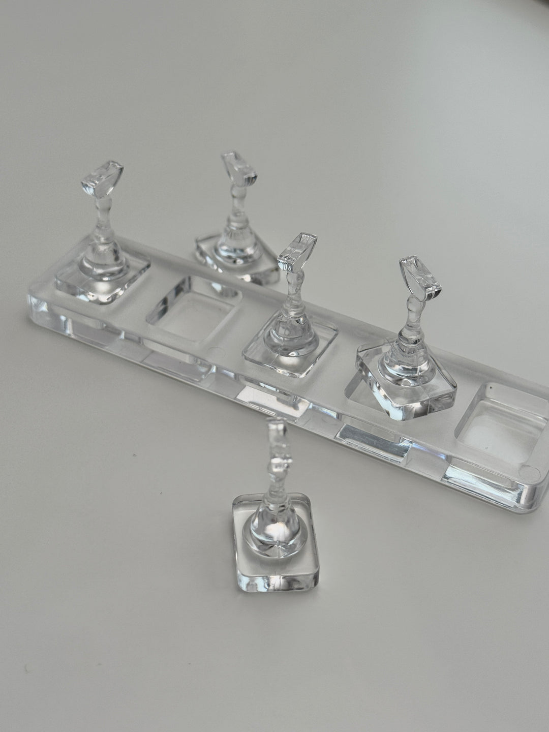 TIP HOLDER TRAY - 5 NAIL ART PRACTICE DISPLAY STANDS