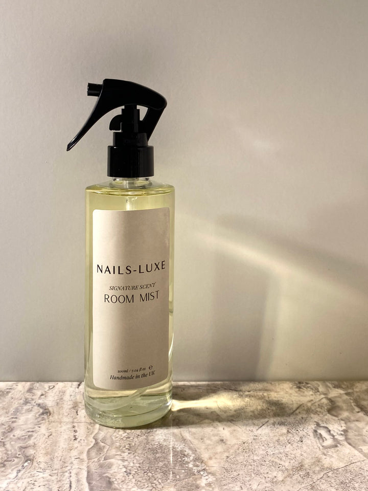 Signature Room Mist