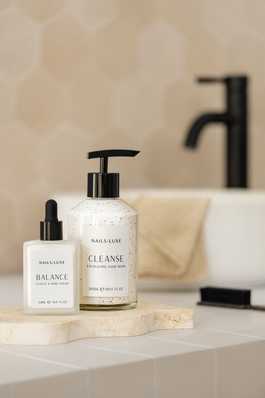 Cleanse Exfoliating Hand Wash 300ml