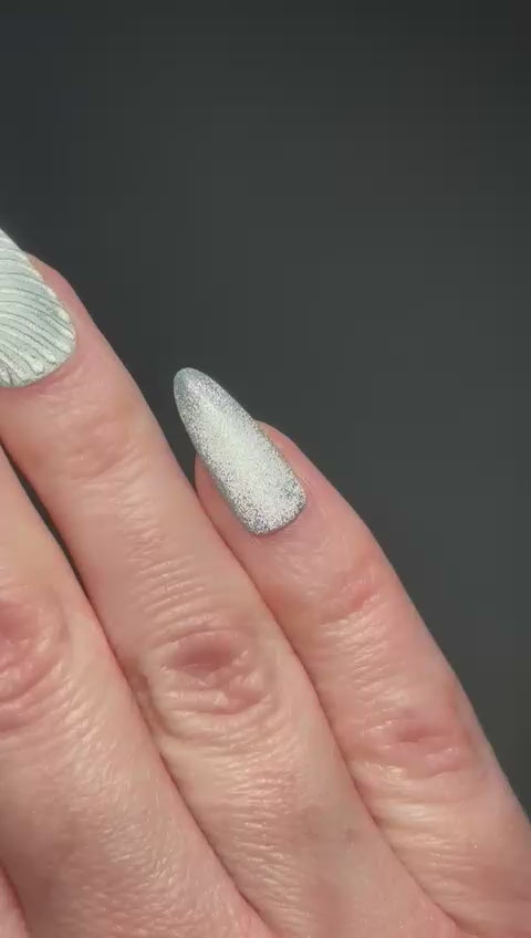 Stardust Cat Eye Powder